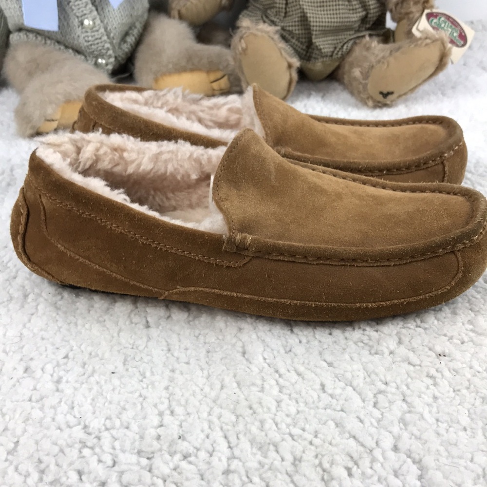 UGG Men's Chestnut Suede Shearling-Lined Slippers